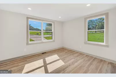 250 Mill Street, Barnesville, GA 30204 - Photo 18