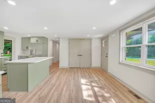 250 Mill St, Barnesville, GA 30204 - Photo 14