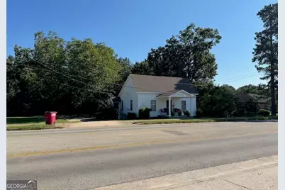 319 E McCarty Street, Sandersville, GA 31082 - Photo 2