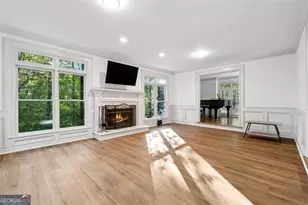 4715 Creek Wood Dr, Gainesville, GA 30507 - Photo 2