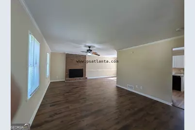 2138 Tiffany Trail, Lithonia, GA 30058 - Photo 2