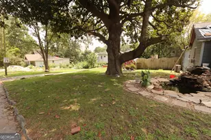 1194 Warfield St NW, Atlanta, GA 30318 - Photo 4