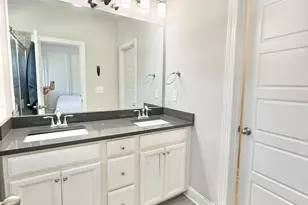 1817 Hislop Ln, Atlanta, GA 30345 - Photo 20