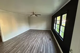 566 N 13th St, Griffin, GA 30223 - Photo 8