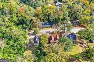 566 N 13th St, Griffin, GA 30223 - Photo 2