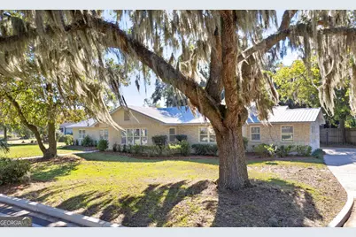 1425 Lanier Boulevard, Brunswick, GA 31520 - Photo 1