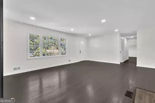 2401 Winshire Dr, Decatur, GA 30035 - Photo 18