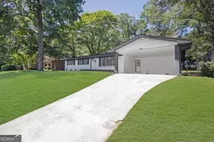 2401 Winshire Dr, Decatur, GA 30035 - Photo 2