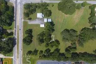 1901 W McIntosh Rd, Griffin, GA 30224 - Photo 1