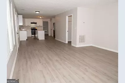 1860 Pinehurst View Drive, Grayson, GA 30017 - Photo 10