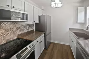 806 Brighton Point, Atlanta, GA 30328 - Photo 6