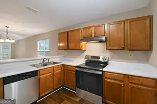 660 Kilkenny Cir, Lithonia, GA 30058 - Photo 4