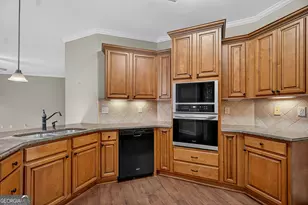 101 Riverbluff Dr, Lagrange, GA 30240 - Photo 4