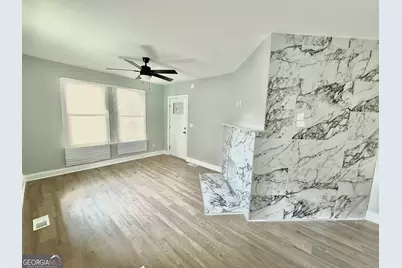 554 Lawton Street SW, Atlanta, GA 30310 - Photo 2