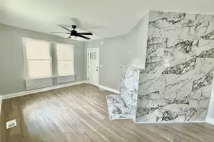 554 Lawton St SW, Atlanta, GA 30310 - Photo 2