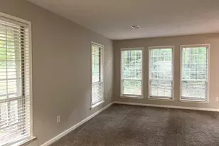 629 Waterview Ct, Stone Mountain, GA 30088 - Photo 4