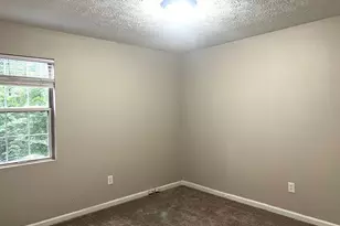 629 Waterview Ct, Stone Mountain, GA 30088 - Photo 10