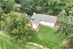 903 Village Rd, Hiawassee, GA 30546 - Photo 2