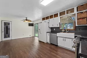 5753 Gum Ct, Ellenwood, GA 30294 - Photo 10