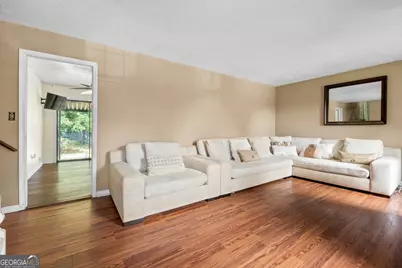 5753 Gum Court, Ellenwood, GA 30294 - Photo 6