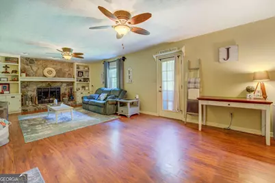 180 Cowan Drive, Stockbridge, GA 30281 - Photo 16