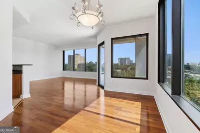 2828 Peachtree Road NE # 802, Atlanta, GA 30305 - Photo 22