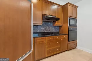 2828 Peachtree Rd NE, Atlanta, GA 30305 - Photo 26