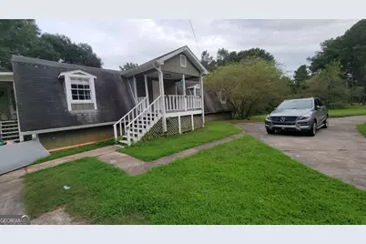 610 Martin Road, Stone Mountain, GA 30088 - Photo 1