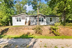 529 Eden Cir, Cleveland, GA 30528 - Photo 1