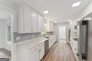 211 Cherokee Trail, Hinesville, GA 31313 - Photo 18