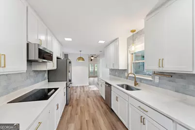 211 Cherokee Trail, Hinesville, GA 31313 - Photo 16