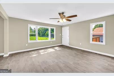 266 Randall Street, Lavonia, GA 30553 - Photo 16