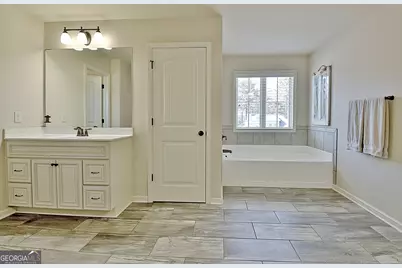 201 Fox Hall Crossing E, Senoia, GA 30276 - Photo 38