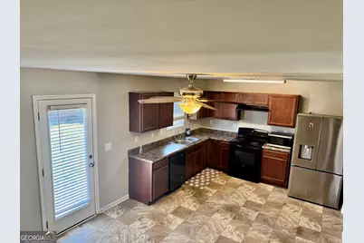 104 Sourwood Lane, Warner Robins, GA 31093 - Photo 4