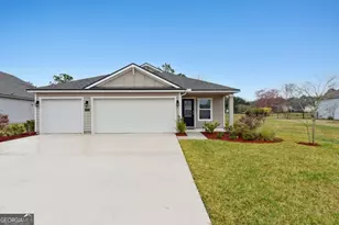 313 Chinquapin Dr, Saint Marys, GA 31558 - Photo 2