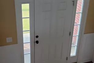 17 Club House Dr, Savannah, GA 31419 - Photo 2