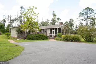 371 Burketts Ferry Rd, Hazlehurst, GA 31539 - Photo 6