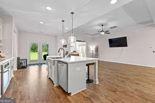 296 Beavers Rd, Grantville, GA 30220 - Photo 18