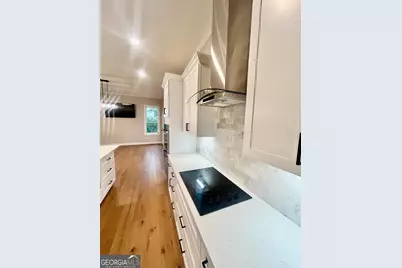 5618 Livesage Drive, South Fulton, GA 30349 - Photo 10