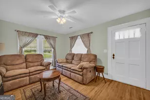 2621 Bond Ave, Canon, GA 30520 - Photo 6