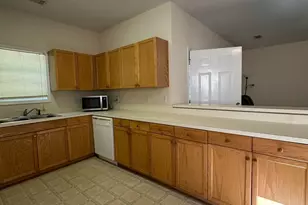 281 Northwinds Blvd, Carrollton, GA 30117 - Photo 8