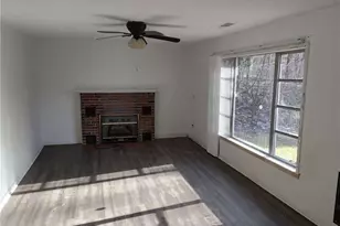 4076 Fairmont St, Gainesville, GA 30506 - Photo 4