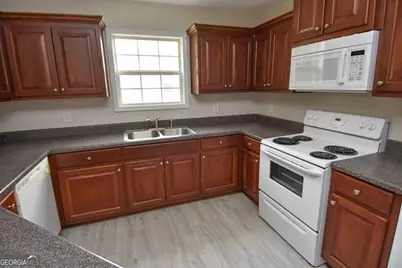 202 Northside Drive, Barnesville, GA 30204 - Photo 12