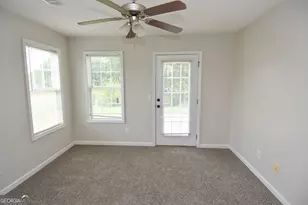 202 Northside Dr, Barnesville, GA 30204 - Photo 22