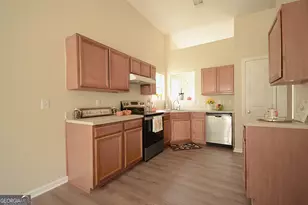 626 Sycamore Dr, Jonesboro, GA 30238 - Photo 18