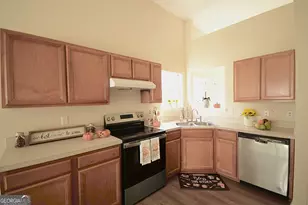 626 Sycamore Dr, Jonesboro, GA 30238 - Photo 16