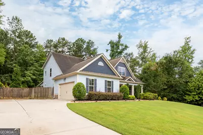 135 Discovery Lake Drive, Fayetteville, GA 30215 - Photo 2