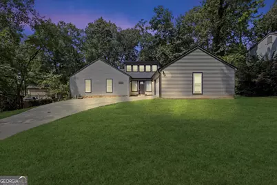 1060 Deer Chase, Stone Mountain, GA 30088 - Photo 2