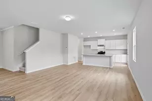 19 Umber Ln, Newnan, GA 30263 - Photo 8