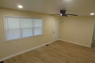 141 Wall St, Warner Robins, GA 31088 - Photo 2